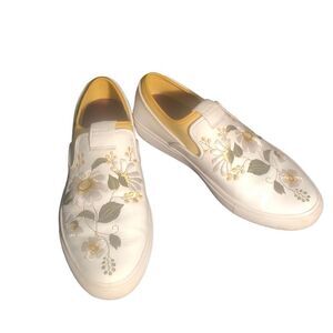 Marc Nason “Razor Cup” Leather Embroidered Fashion Sneaker Daises Size 8